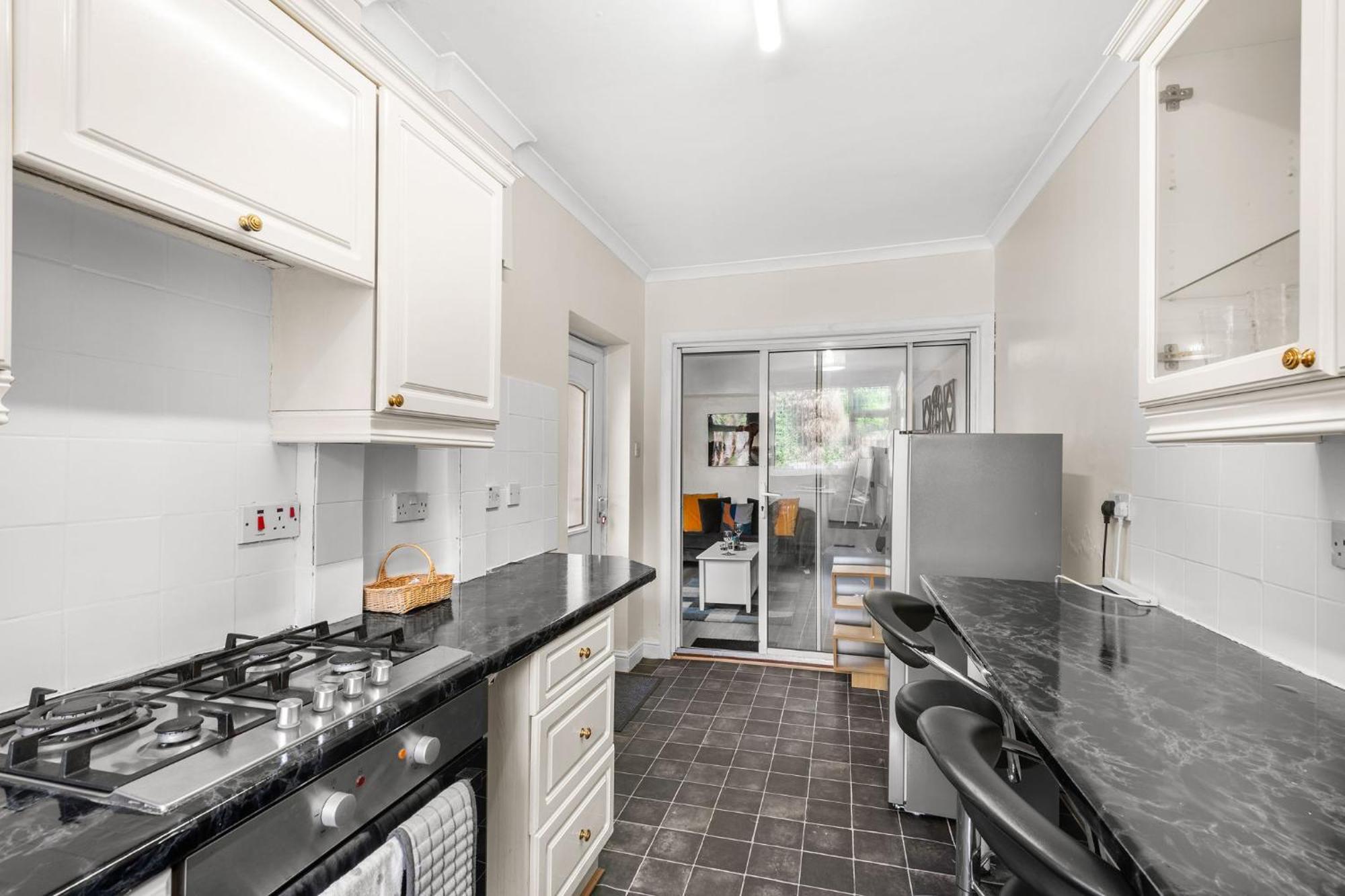 Hilltop Place Suites Near Meadowhall شيفيلد المظهر الخارجي الصورة